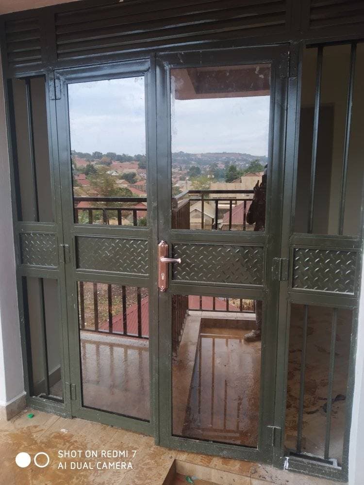 1 & 2 Bedroom House