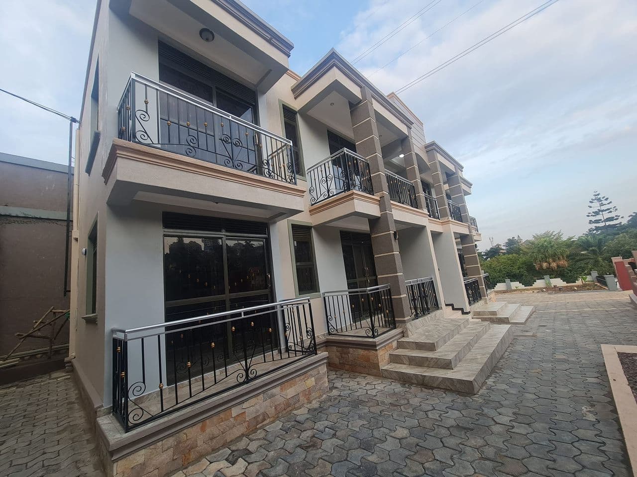 Applewood Apartments