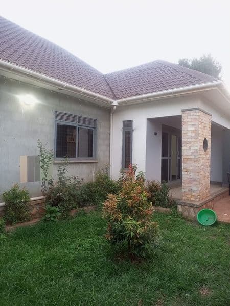 4 Bedrooms 3 Baths House