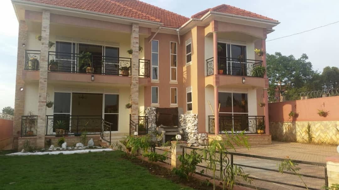 4 Bedroom 5 Bath Villa